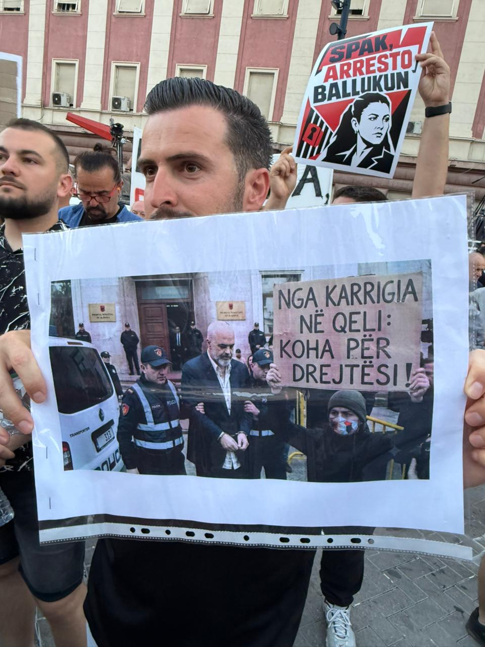 pankartat protesta 24 (10)