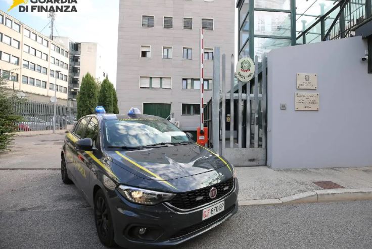 Nga Italia dhe Shqipëria deri në Dubai  çmontohet organizata e trafikut të kokainës  6 të arrestuar të tjerë  U lokalizuan me satelit  lidhje dhe me  Camorra   DETAJET 