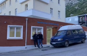 policia kruje
