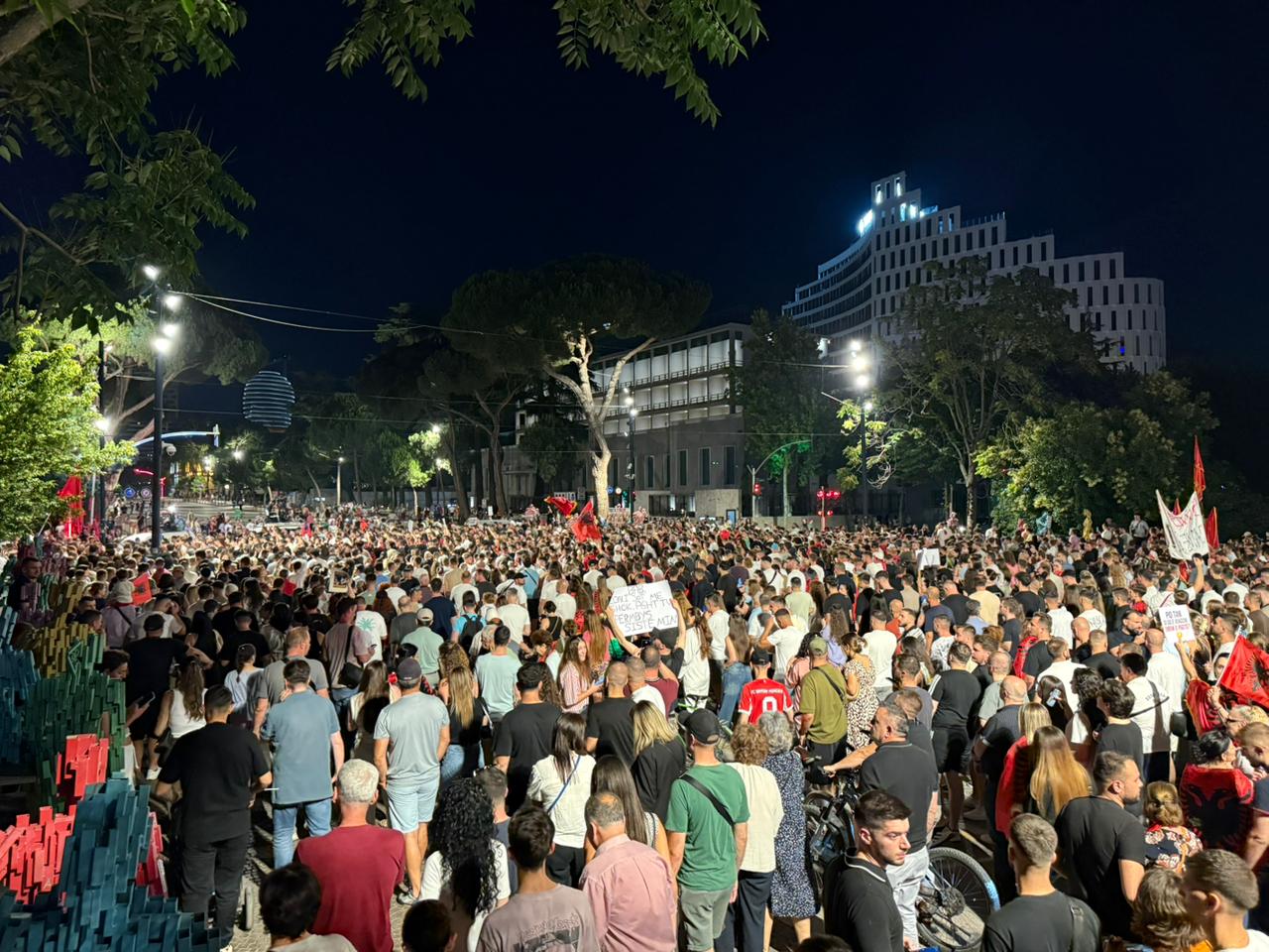 protesta e 18 marshimi (6)