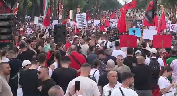 protesta kryeministria sot