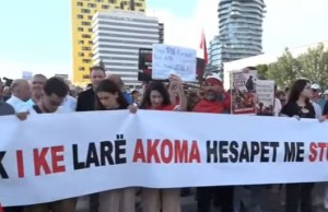 protesta tirane