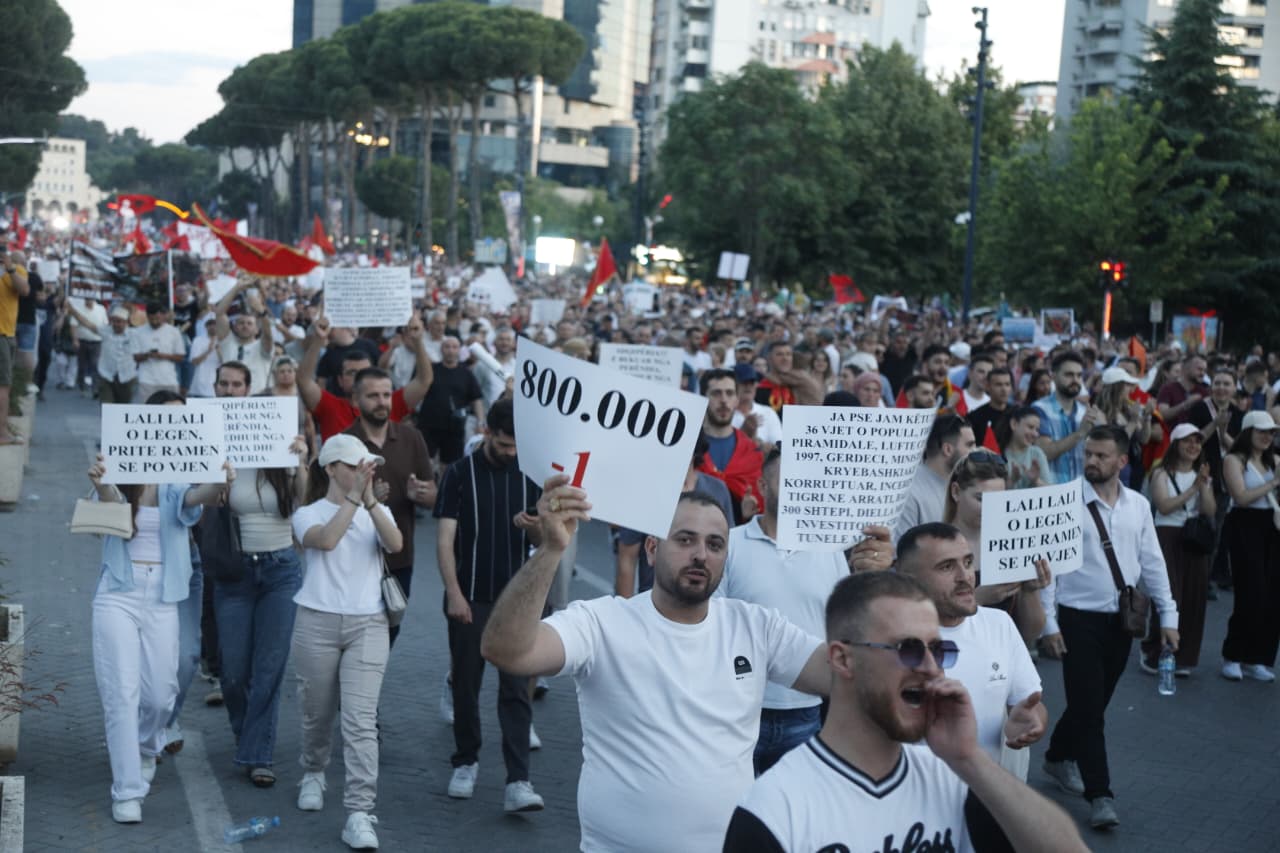 protesta tirane marshimi (1)