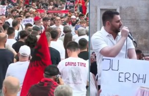 proteste belinda
