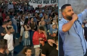 proteste emigranti