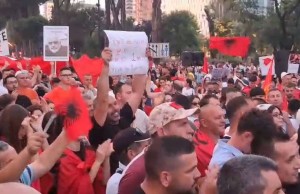 proteste tirana lsa