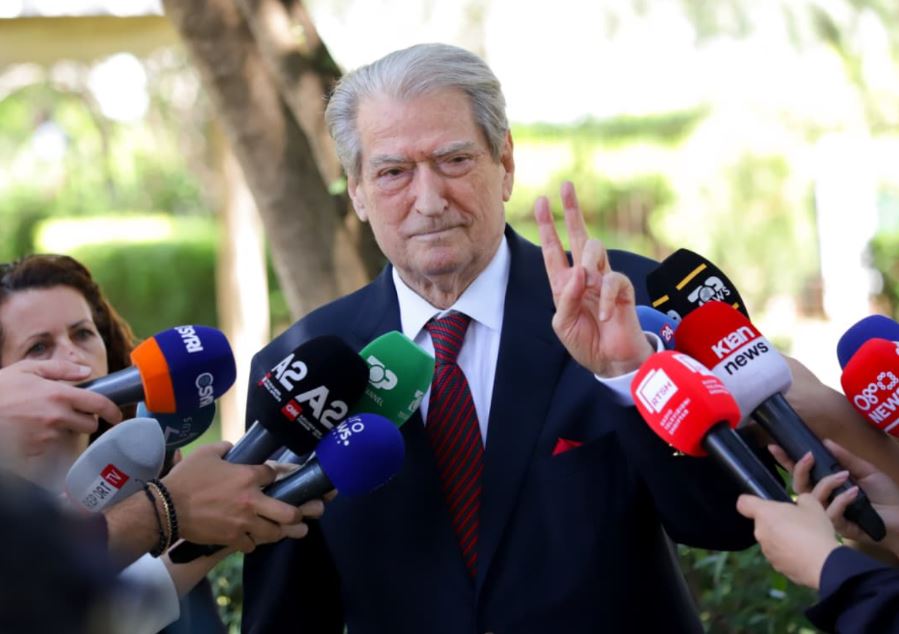  Nuk kam qenë kurrë non grata   Berisha  Të tillë e quajtën kundërshtarët  sanksioni im ka qenë viza  kam patur një komunikim zyrtar