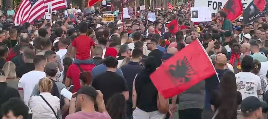 sheshi proteste