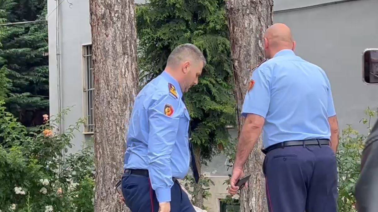 VIDEO  Vrasja e policit dhe plagosja e një tjetri  drejtori Skënder Hita zbret në Korçë  analizë ngjarjes dhe planit operacional 