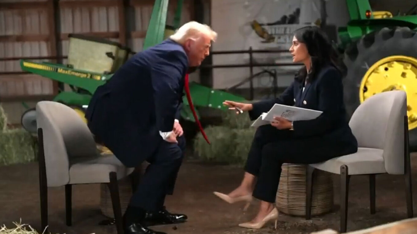 Trump shpërthen ndaj gazetares së NBC  Ose je budallaqe  ose e korruptuar  Ndërpret intervistën