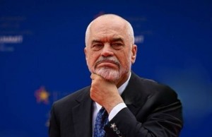 Edi-Rama-i-acaruar-677x450