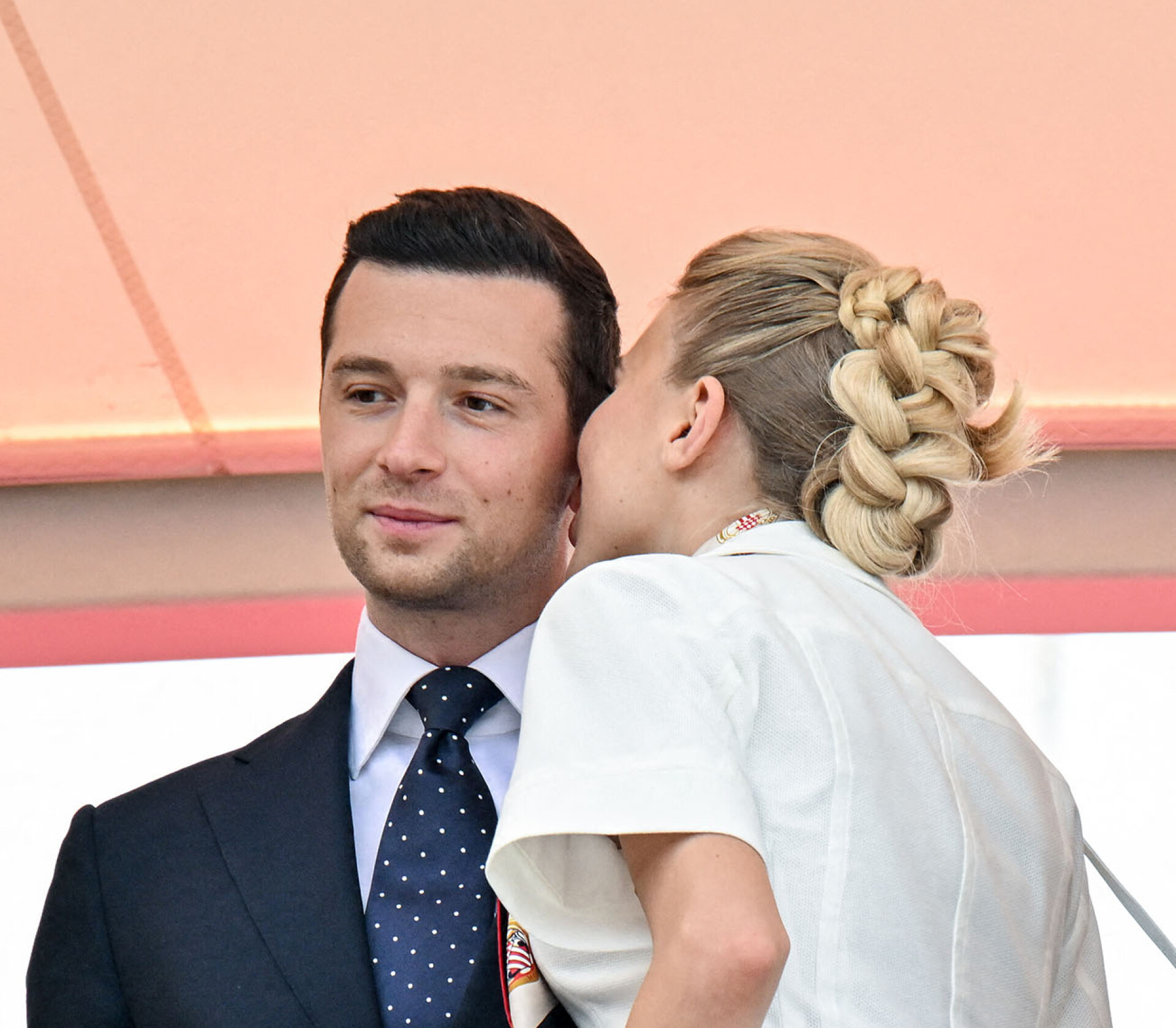 Jordan Bardella avec sa compagne la princesse Maria Carolina de Bourbon-Deux-Siciles en tribunes assistent au Formula 1 Louis Vuitton Grand Prix de Monaco 2026