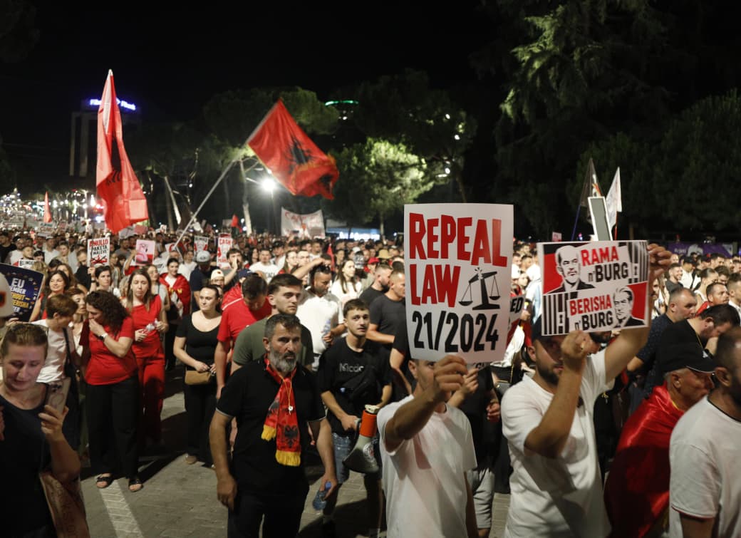 PROTESTA E 35 (6)
