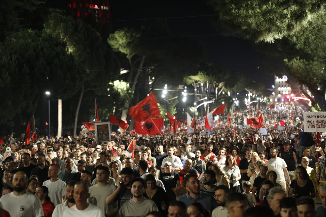 PROTESTA E 35 (7)