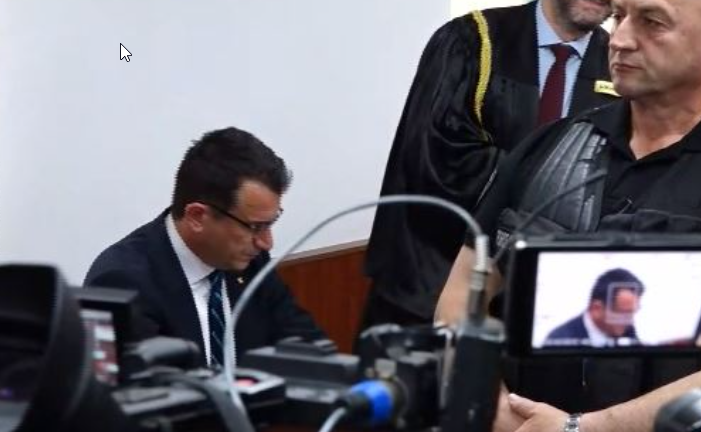 Veliaj ne gjykate
