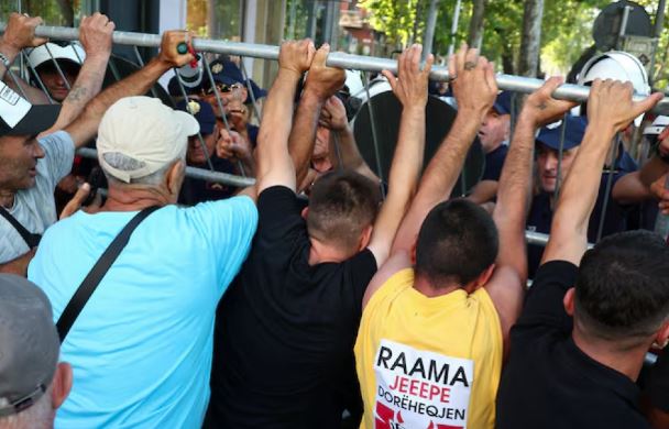 dhune2