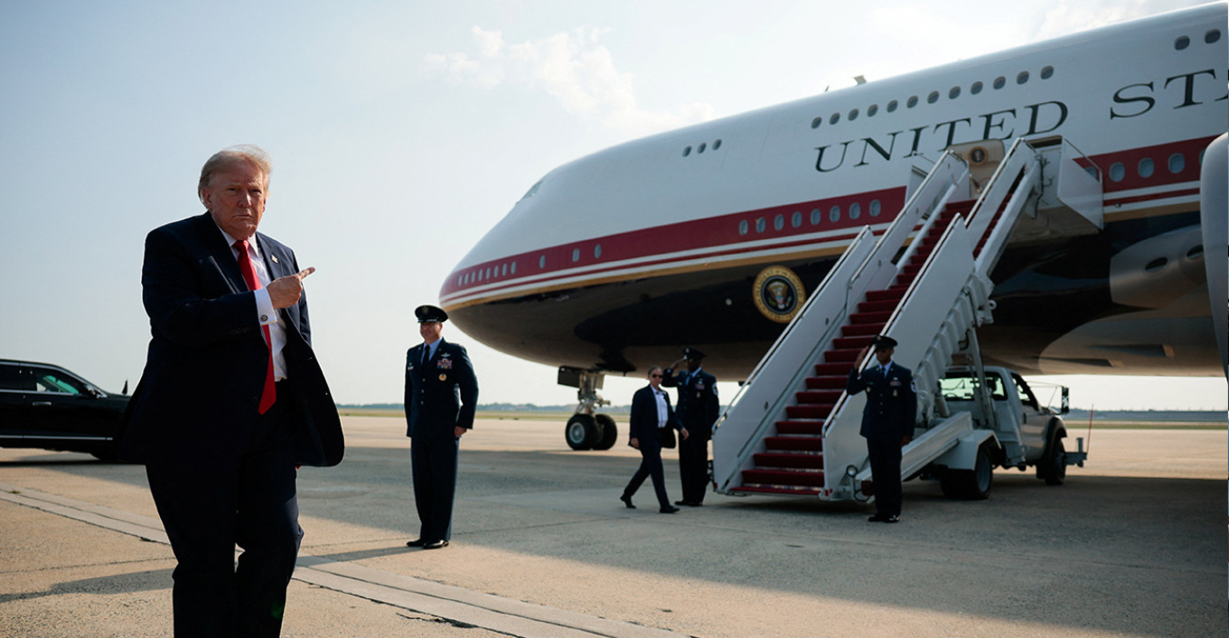 maketa-trump-air-force-neo