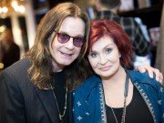 Sharon Osbourne prek me mesazhin për Ozzy-n në përvjetorin e martesës: Festoj dashurinë që as vdekja nuk mundi ta zbehte!