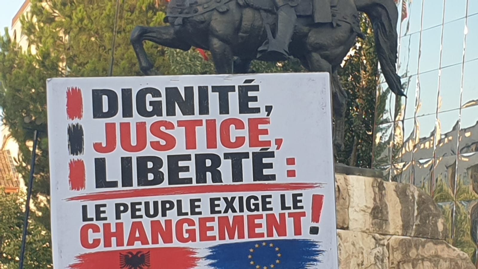 pankarta protesta 45 (3)
