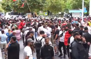 protesta Ok para parlamentit