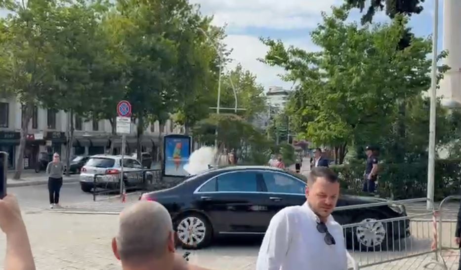 protesta makina e peleshit
