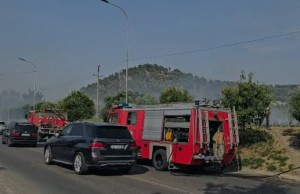 zjarri elbasan1